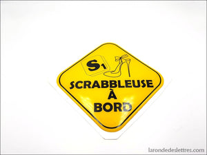 Autocollant Scrabbleuse à bord - La Ronde des Lettres