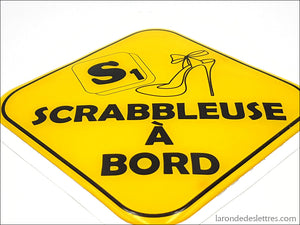 Autocollant Scrabbleuse à bord - La Ronde des Lettres