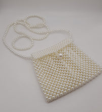 Charger l'image dans la galerie, Pochette ou petit sac bandoulière en perles