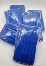 Charger l'image dans la galerie, Lot ou assortiment de 60 masques chirurgicaux de couleur (7 couleurs au choix)