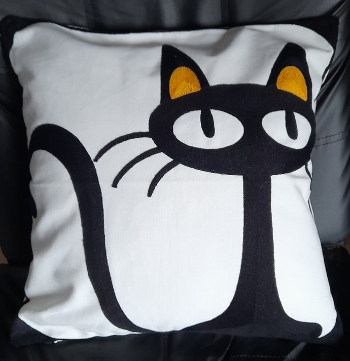 Housse de coussin brodée - Chat Noir