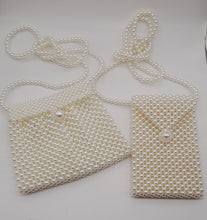 Charger l'image dans la galerie, Pochette ou petit sac bandoulière en perles