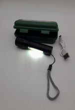 Charger l&#39;image dans la galerie, Lampe torche rechargeable