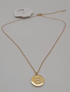 Collier doré pendentif initiale