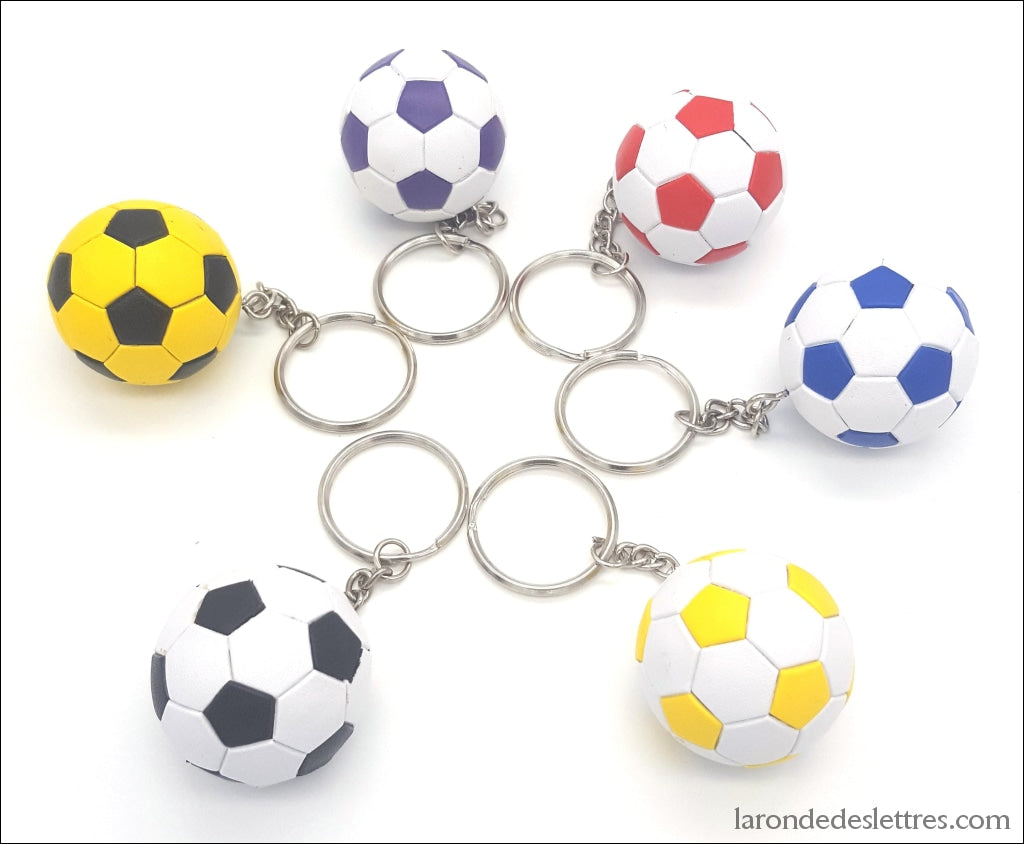 Porte-clé 'ballon de foot' - blanc - Kiabi - 3.00€